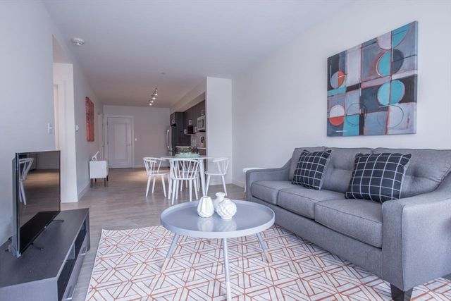 900 Beacon Street 303, Boston, MA 02215