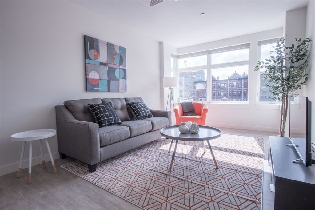 900 Beacon Street 303, Boston, MA 02215
