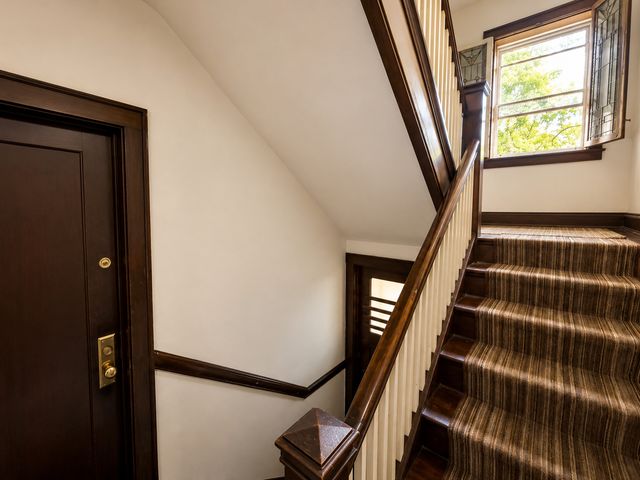 7414 S Chappel Avenue, Chicago, IL 60649