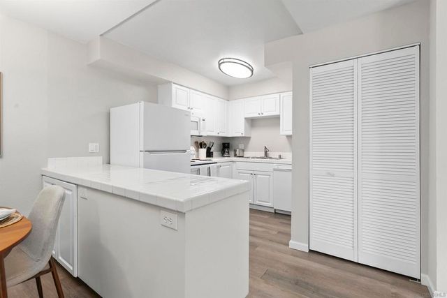 6955 Alvarado Rd. 77, San Diego, CA 92120