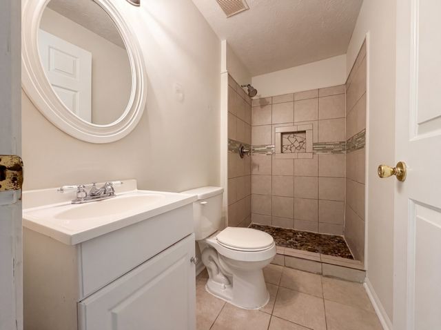 207 Seneca Forest Ct, Nashville, TN 37217