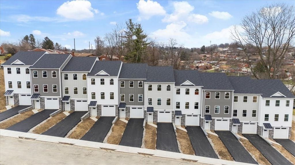 117 Bella Vista Drive, Baldwin Boro, PA 15236