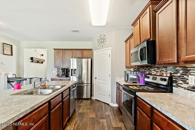 65093 RIVER GLEN Parkway, Yulee, FL 32097