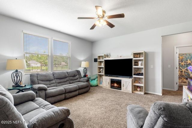 65093 RIVER GLEN Parkway, Yulee, FL 32097