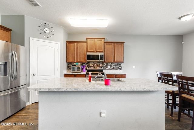 65093 RIVER GLEN Parkway, Yulee, FL 32097