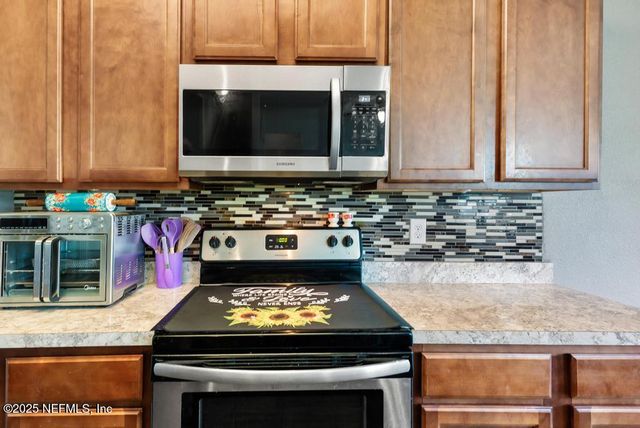 65093 RIVER GLEN Parkway, Yulee, FL 32097