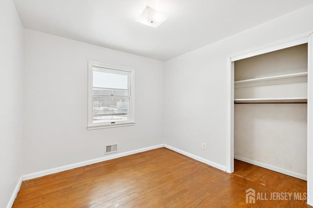 95 J F Kennedy Drive, Milltown, NJ 08850