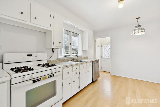 95 J F Kennedy Drive, Milltown, NJ 08850