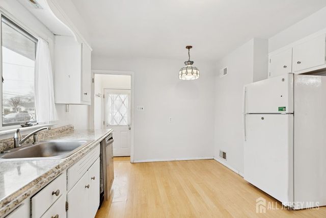 95 J F Kennedy Drive, Milltown, NJ 08850