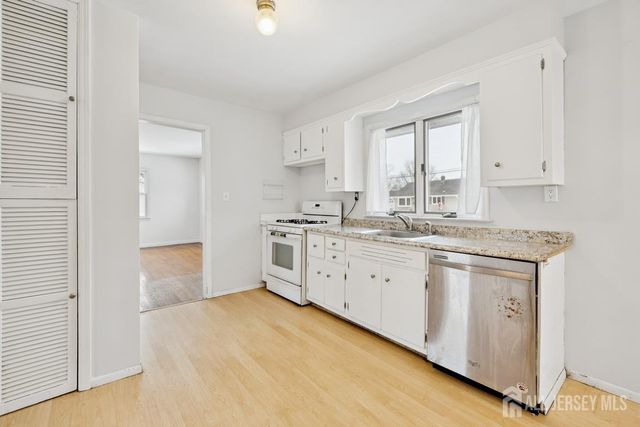 95 J F Kennedy Drive, Milltown, NJ 08850