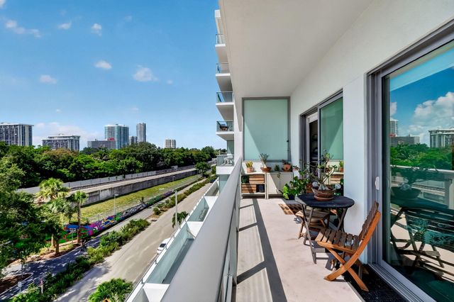 1600 SW 1ST Avenue 413, Miami, FL 33129