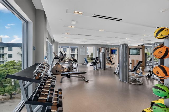 1600 SW 1ST Avenue 413, Miami, FL 33129