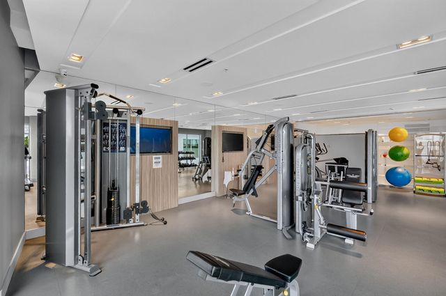 1600 SW 1ST Avenue 413, Miami, FL 33129