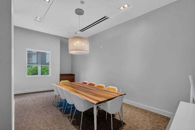 1600 SW 1ST Avenue 413, Miami, FL 33129