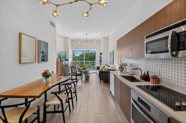 1600 SW 1ST Avenue 413, Miami, FL 33129