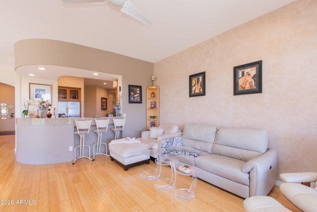 14850 E GRANDVIEW Drive 202, Fountain Hills, AZ 85268