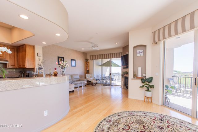 14850 E GRANDVIEW Drive 202, Fountain Hills, AZ 85268