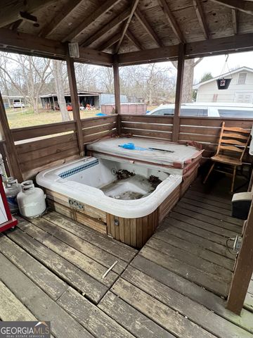 177 Dewey Warnock Road, East Dublin, GA 31027