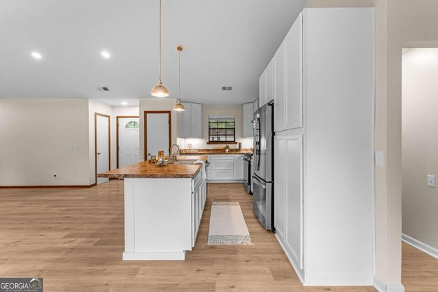 3 Mulberry Court, Savannah, GA 31406