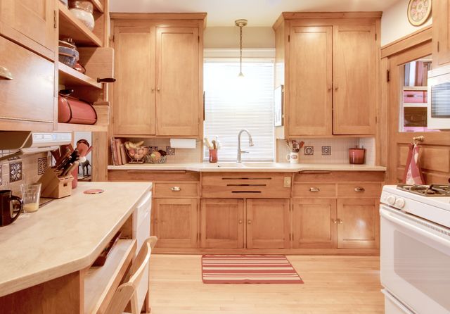 1706 Juliet Avenue, Saint Paul, MN 55105