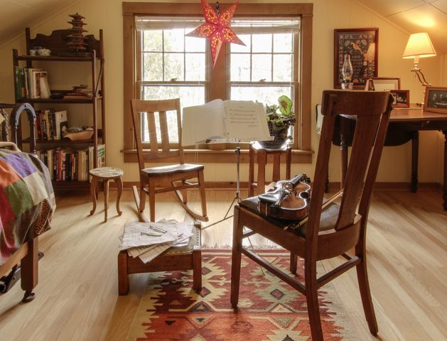 1706 Juliet Avenue, Saint Paul, MN 55105