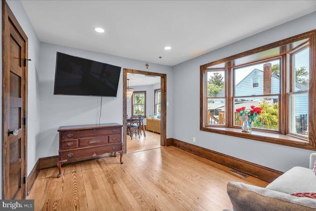 20 N FERNWOOD AVE, Pitman, NJ 08071