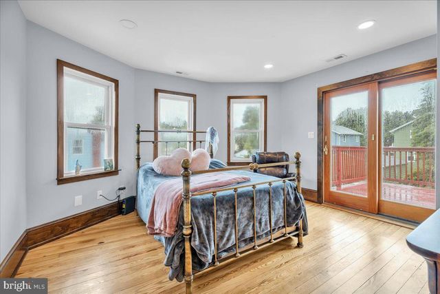 20 N FERNWOOD AVE, Pitman, NJ 08071