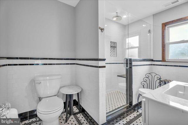 20 N FERNWOOD AVE, Pitman, NJ 08071