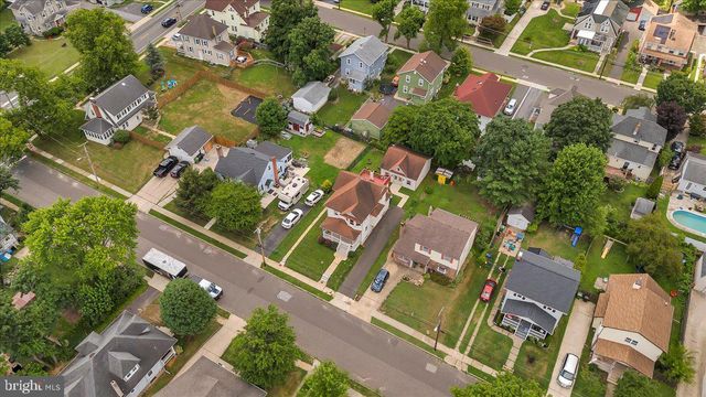 20 N FERNWOOD AVE, Pitman, NJ 08071