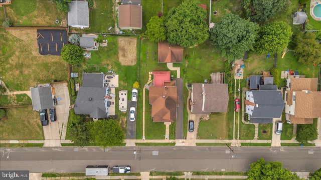20 N FERNWOOD AVE, Pitman, NJ 08071