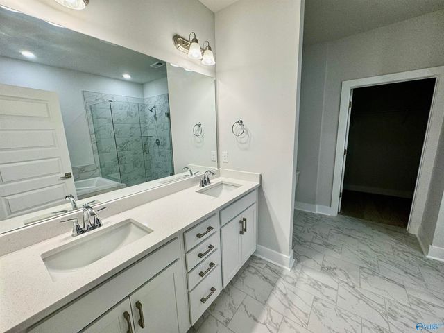 467 Raleigh Elm Drive, Huntsville, AL 35824