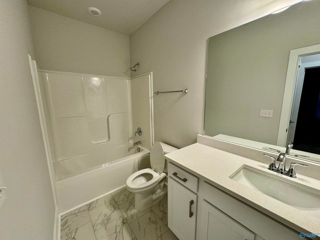 467 Raleigh Elm Drive, Huntsville, AL 35824