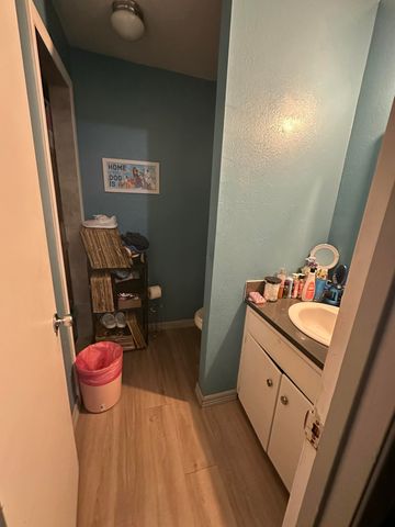 1300 Holliday Street, Plainview, TX 79072