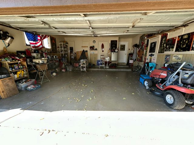 1300 Holliday Street, Plainview, TX 79072