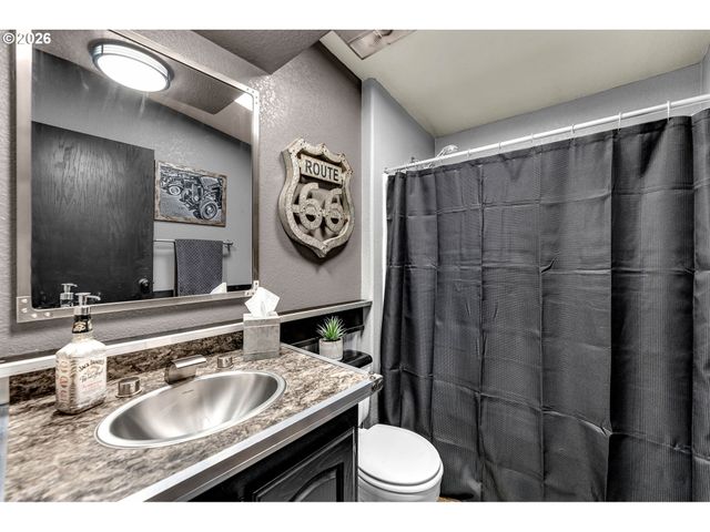 52 ESTABROOK Rd, Carson, WA 98610