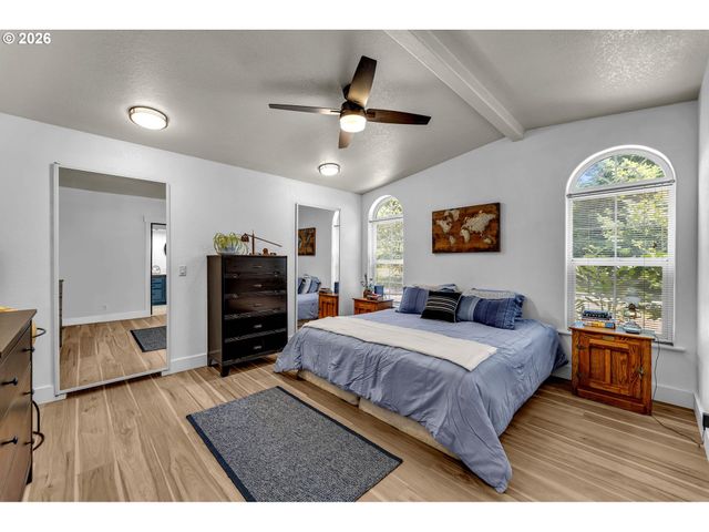 52 ESTABROOK Rd, Carson, WA 98610