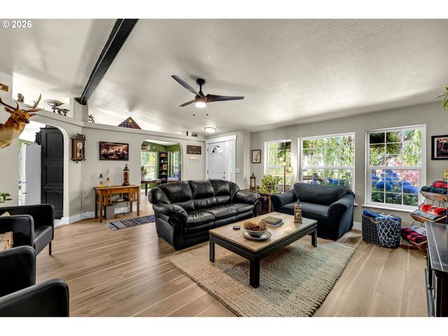 52 ESTABROOK Rd, Carson, WA 98610