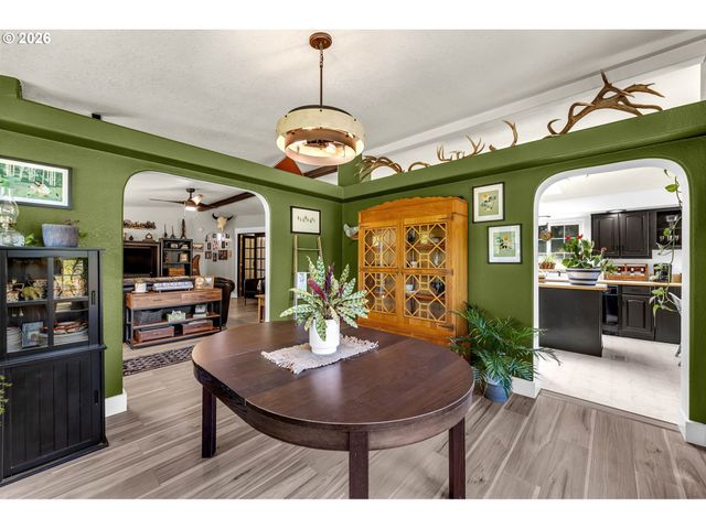 52 ESTABROOK Rd, Carson, WA 98610