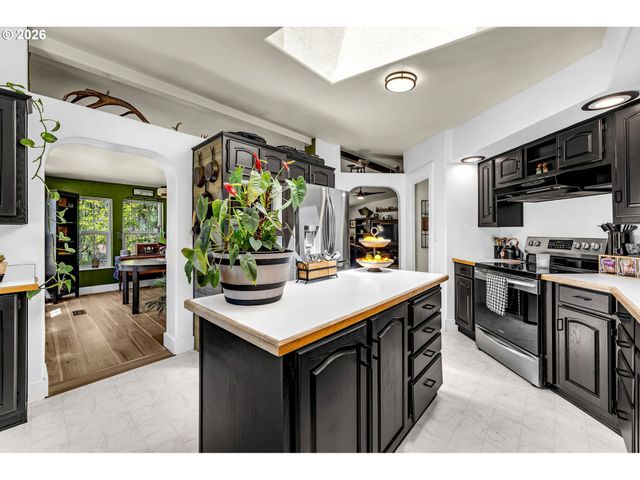 52 ESTABROOK Rd, Carson, WA 98610