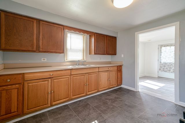 3112 16th Street, North Chicago, IL 60064