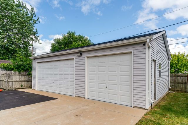 3112 16th Street, North Chicago, IL 60064