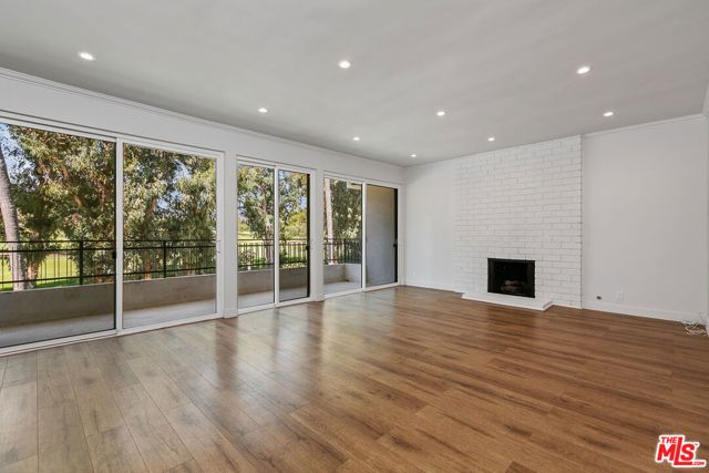 12320 MONTANA Avenue 201, Los Angeles, CA 90049