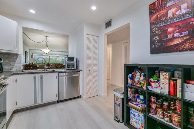 3930 Inverrary Boulevard 407-D, Lauderhill, FL 33319