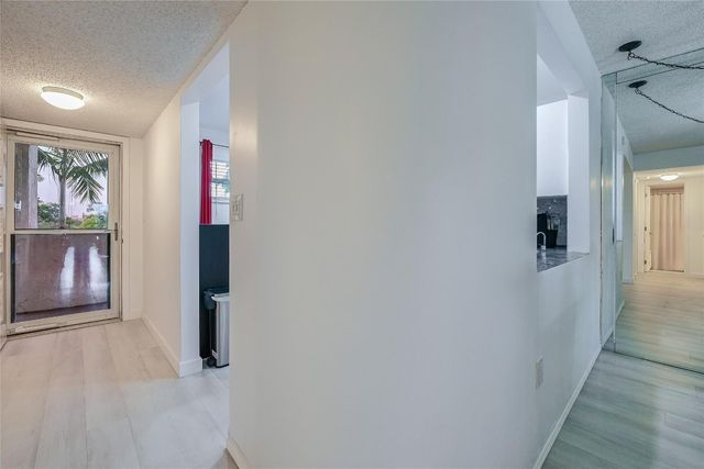 3930 Inverrary Boulevard 407-D, Lauderhill, FL 33319