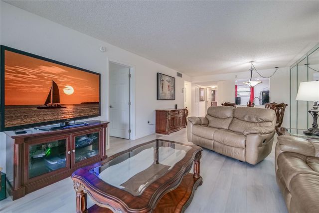 3930 Inverrary Boulevard 407-D, Lauderhill, FL 33319