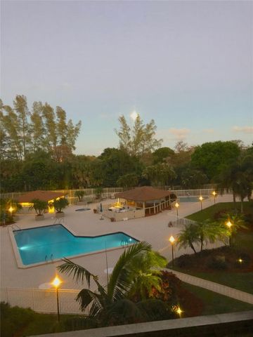 3930 Inverrary Boulevard 407-D, Lauderhill, FL 33319