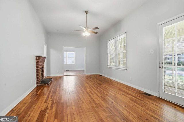 10 Woodlawn Avenue, Hampton, GA 30228