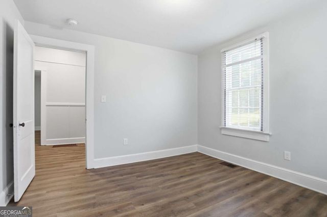 10 Woodlawn Avenue, Hampton, GA 30228