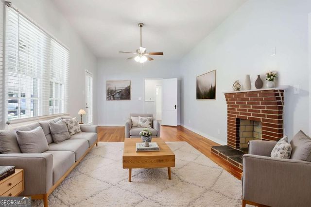 10 Woodlawn Avenue, Hampton, GA 30228