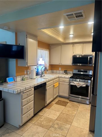 28243 Royal, Castaic, CA 91384
